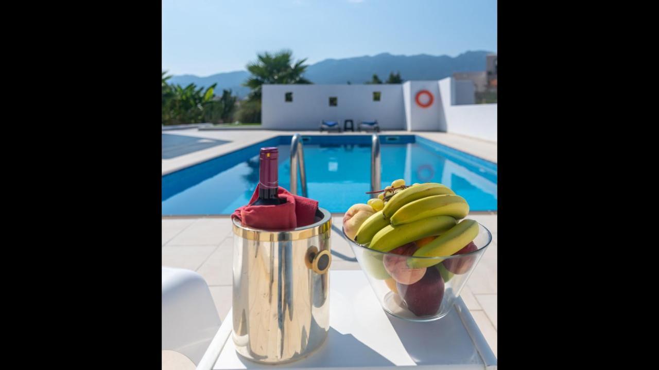 Xenos Villa 6 With A Private Pool Near The Sea ตีกากี ภายนอก รูปภาพ